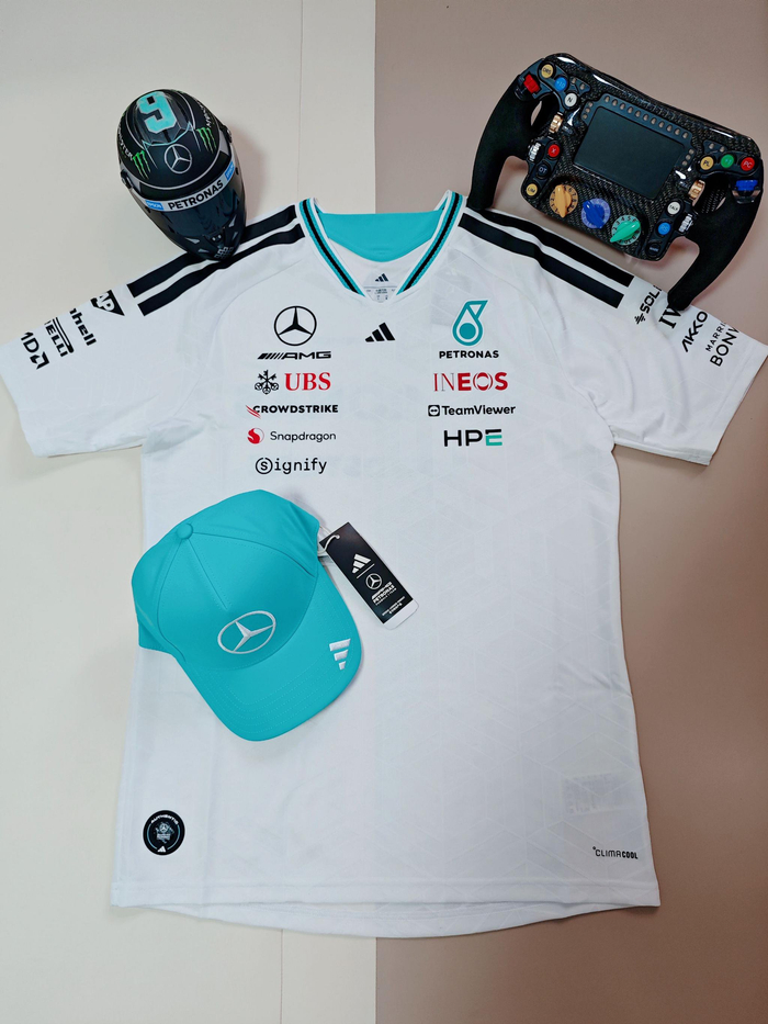 九游-梅赛德斯车队新赛季装备曝光，雪中送达引期待|F1|阿迪达斯|adidas|T恤|帽子_新浪体育_新浪新闻
